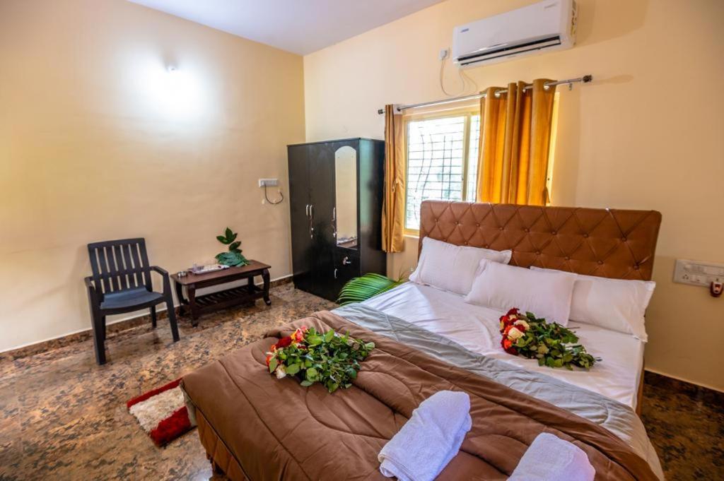 Saptami Hampi Homestay Экстерьер фото